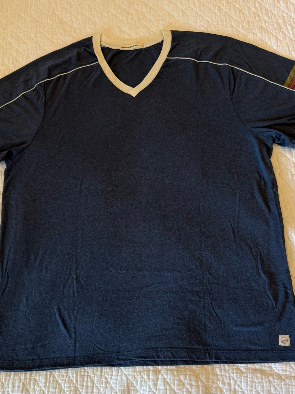 Marine Layer Varsity V-Neck T-shirt in color-way Mood Indigo
Size XL Retro Surf